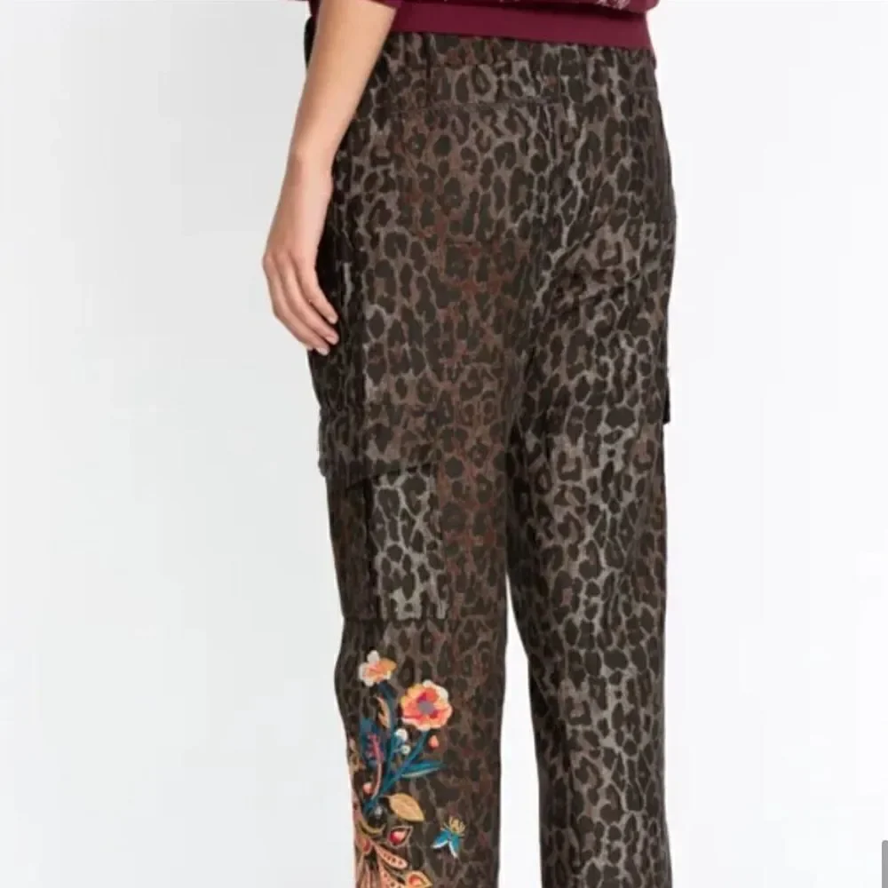 Johnny Was Workshop Shuri Leopard Embroidered Floral Cargo Pant Large